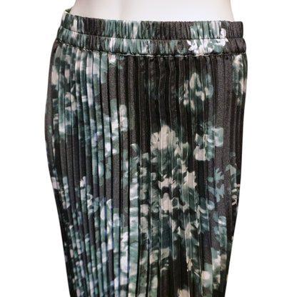 Maxi Print Pleated Skirt