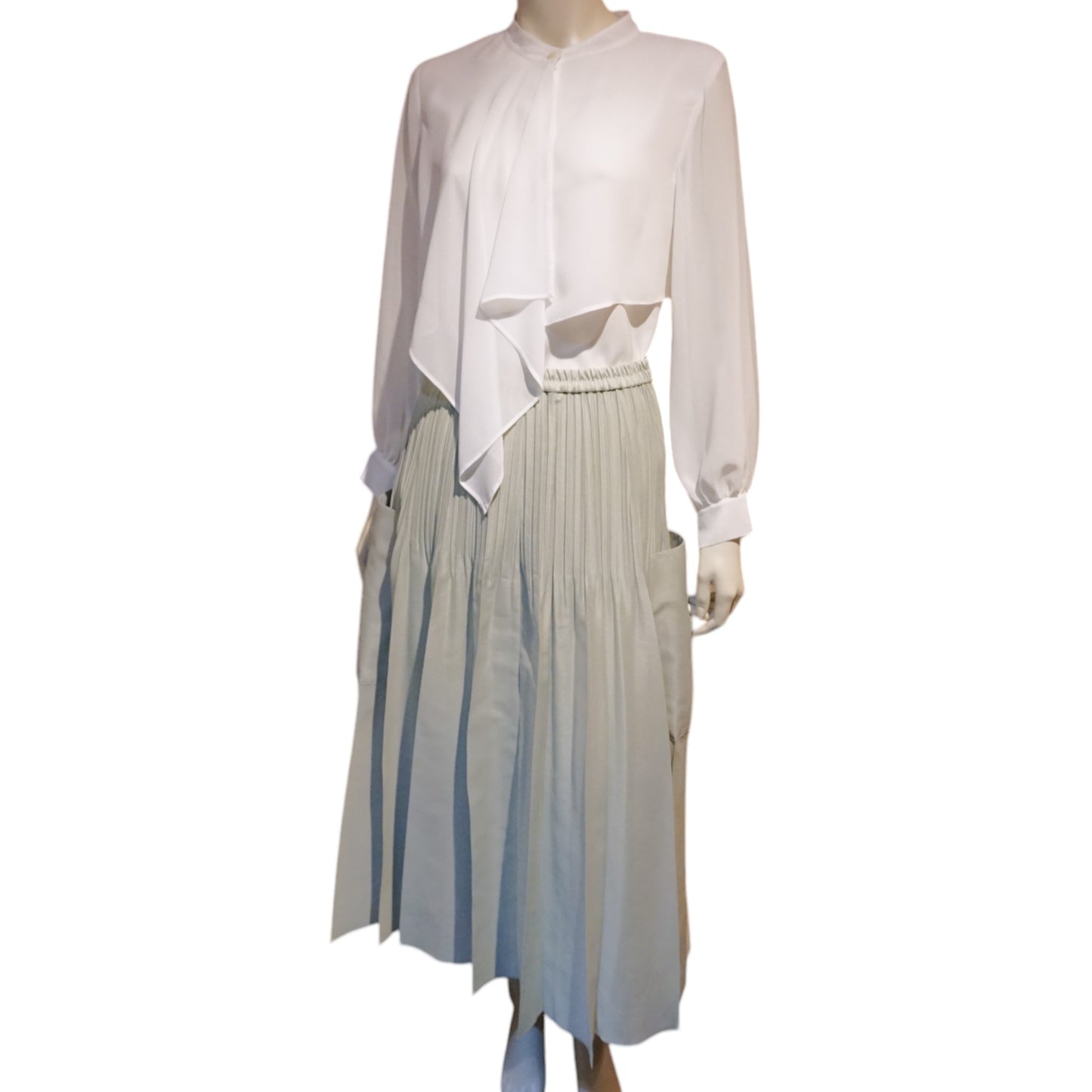 Pleated Flare Skirt with Side Pocket